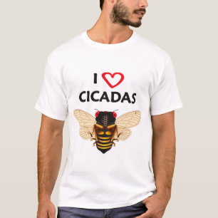 Whimsical Periodic "I Love Cicadas"-ontwerp T-shirt