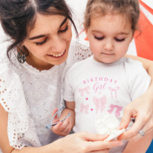 Whimsical Pink Bows Verjaardagsmeisje T-shirt