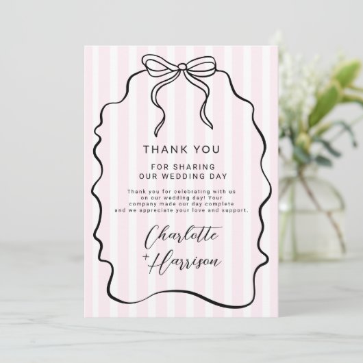 Whimsical Pinstripe Bow Wedding Bedankkaart (Staand voorkant)