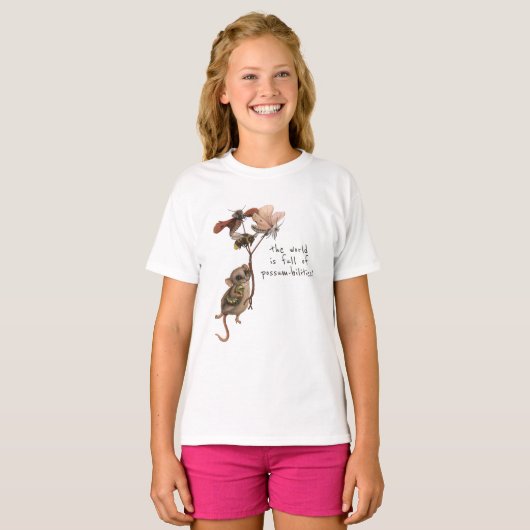Whimsical Possum en Inspirerend Adventure Quote T-shirt (Voorkant volledig)