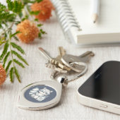 Whimsical Raccoon Night Woodland Cottage Scene Sleutelhanger (Zijkant)