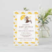 Whimsical Raccoon Yellow Umbrellas Baby shower Kaart (Staand voorkant)