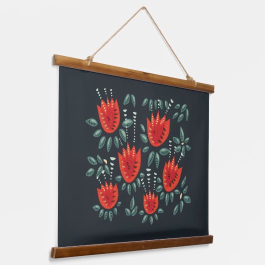 Whimsical Red Tulips Floral Art – Abstracte lente Hangend Wandkleed (Gebogen)