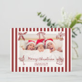 Whimsical Rood Gestreepte Familie Foto Kerst Kaart (Staand voorkant)