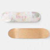 Whimsical Rose and White Floral Persoonlijk Skateboard (Horizontaal)
