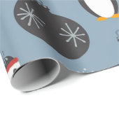 Whimsical Santa and Penguin Christmas Pattern Cadeaupapier (Rol Hoek)