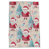 Whimsical Santa Claus en kerstbomen Medium Cadeauzakje (Voorkant)