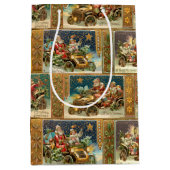 Whimsical  Santa in Roadsters en Cycles Medium Cadeauzakje (Voorkant)