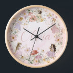 Whimsical Schattige Fairy Wildflower Garden Meadow<br><div class="desc">Gepersonaliseerd deze grillige wilde bloem feeën ronde wandklok gemakkelijk en snel. Klik op de knop Bewerken met ontwerpgereedschappen om de tekst te bewerken en lettertype- en lettertypekleuren te wijzigen. Met waterverf handgetekende feeën in een betoverde weide van wilde bloemen. Overeenkomende objecten beschikbaar in de winkel. Alle tekst is bewerkbaar! Maakt...</div>