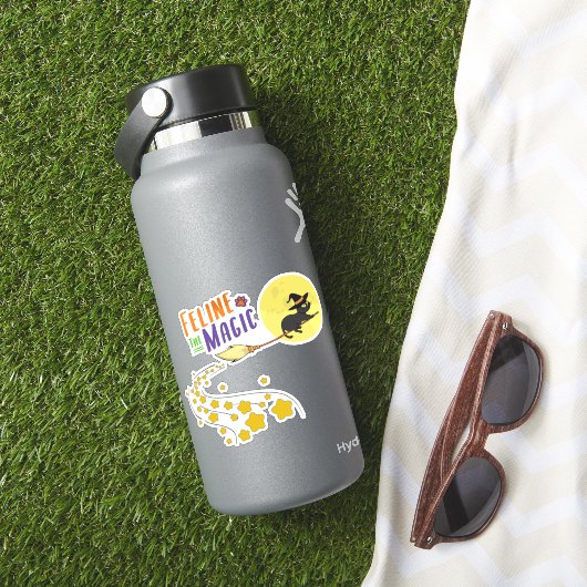 Whimsical Schattigee Heks Zwarte Kat Cartoon Hallo Sticker (HydroFlask Insitu)