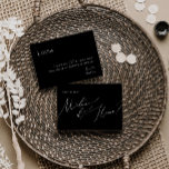 Whimsical Script Black | Matron of Honor Kaart<br><div class="desc">Dit whimsical script zwart | Matron of Eerkaart is perfect voor uw klassieke, eenvoudige zwarte en witte, minimale moderne boho bridal partijvoorstel. Het ontwerp biedt elegante, delicate en romantische handgeschreven kalligrafie met een formele shabby chic typografie. De blik zal goed gaan met om het even welk trouwseizoen: lente, zomer, herfst,...</div>