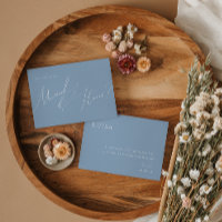 Whimsical Script | Dusty Blue Maid of Honor Kaart