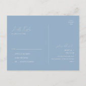 Whimsical Script | Dusty Blue Wedding RSVP Briefkaart (Achterkant)