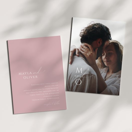 Whimsical Script | Roos Monogram Fotobruiloft Kaart