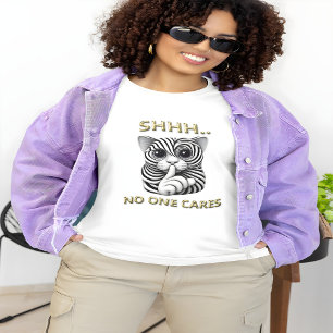 Whimsical Silence Zebra-Striped Cats Speelse Gag T-shirt