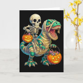Whimsical Skeleton Riding Mummy T-Rex Halloween Kaart (Gele Bloem)