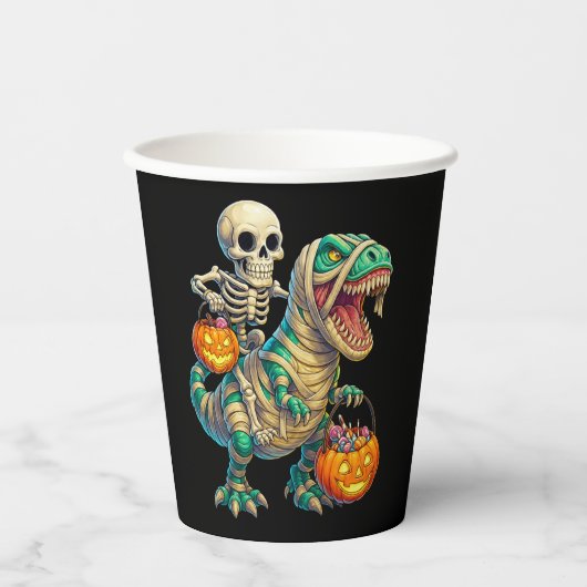 Whimsical Skeleton Riding Mummy T-Rex Halloween Papieren Bekers (Voorkant)