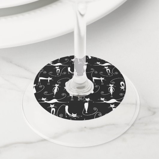 Whimsical Skinny wit kattenpatroon Wijnglaslabel (Dichtbij)