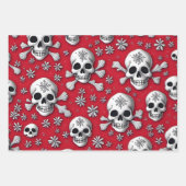 Whimsical Skulls en Sneeuwvlokken Gotische Kerstmi Inpakpapier Vel (Voorkant)