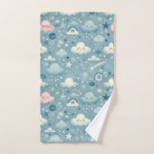 Whimsical Sky Pattern met wolken, sterren - Blauw Bad Handdoek (Handdoek)