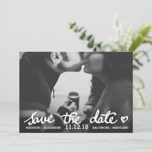 Whimsical Sla de datum op Schattigee Hartscriptfot Save The Date (Staand voorkant)