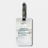 Whimsical Snowman in Winter Kerstmis Scene Bagagelabel (Achterkant verticaal)