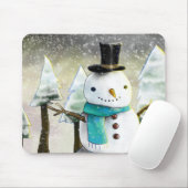 Whimsical Snowman in Winter Kerstmis Scene Muismat (Met muis)