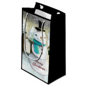 Whimsical Snowman in Winter Kersttekening Klein Cadeauzakje (Voorkant Gekanteld)