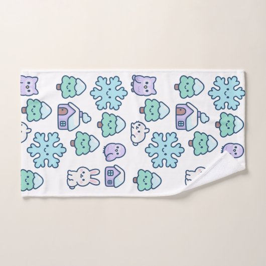 Whimsical Snowy Forest en Schattige Creatures Desi Bad Handdoek (Handdoek)