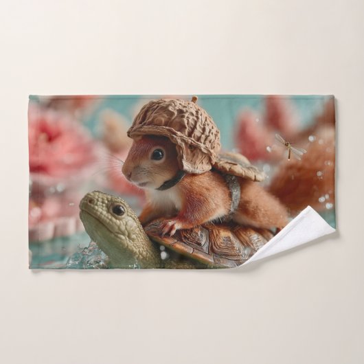 Whimsical Squirrel Riding a Turtle Handdoek (Handdoek)