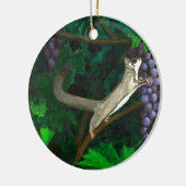Whimsical Sugar Glider in Grape Vines Keramisch Ornament (Links)