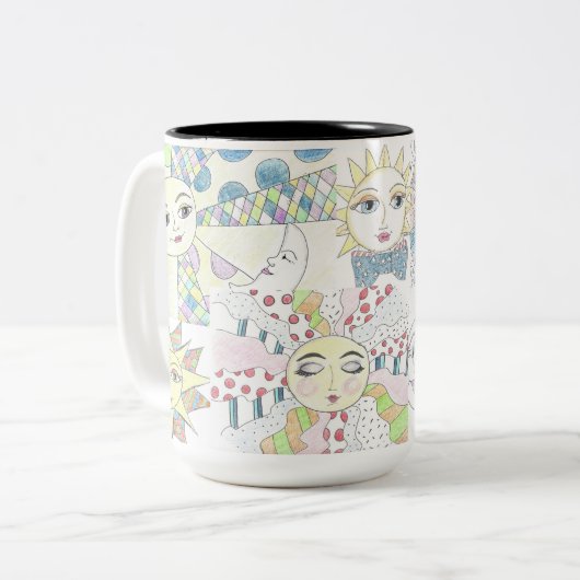 Whimsical sun collage Two-Tone koffiekoffie-mok Tweekleurige Koffiemok (Voorkant links)