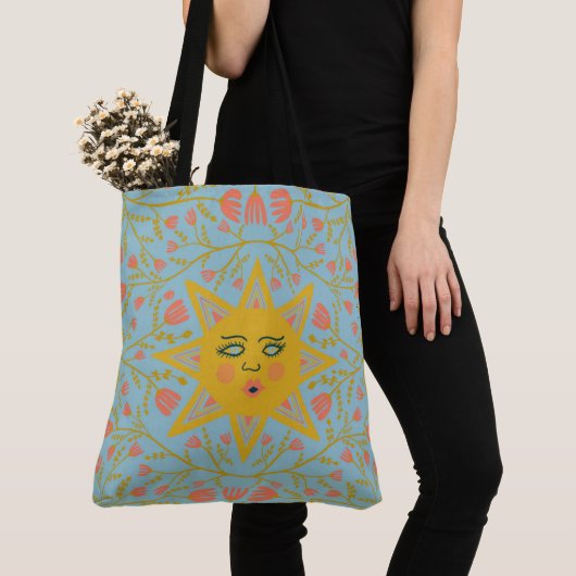 Whimsical Sunshine & Vines Boho Pattern Tote Bag (Dichtbij)