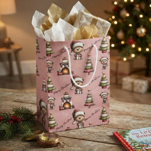 Whimsical Teddyshirt Kerst Roze Achtergrond Medium Cadeauzakje