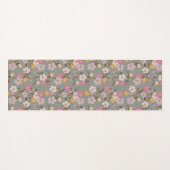 Whimsical Trailing Florals and Birds - Sage Green Yogamat (Voorkant (horizontaal))