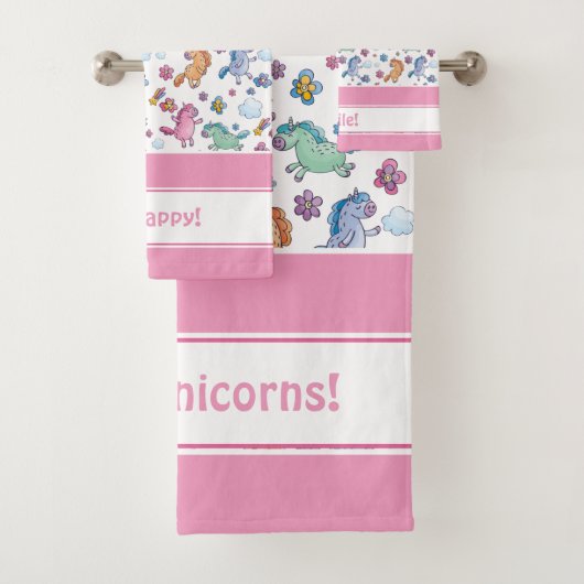 Whimsical Unicorns en Bright  Flowers Bad Handdoek (Insitu)
