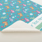 Whimsical Unicorns en Bright  Flowers Sherpa Deken (3/4)