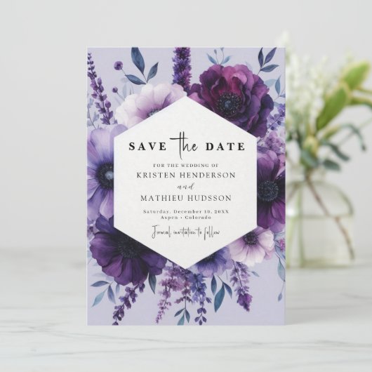 Whimsical Unique Paarse Bloemen Huwelijk Save The Date (Staand voorkant)