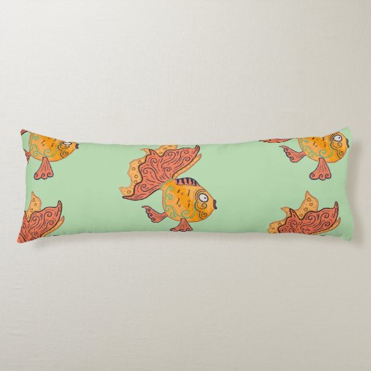 Whimsical Volkskunst Goudvis | Boho Wervelende Fan Lichaamskussen (Voorkant)