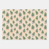 Whimsical Walking Christmas Trees Patroon Inpakpapier Vel (Voorkant 2)
