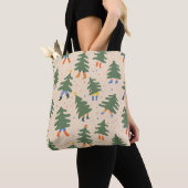 Whimsical Walking Christmas Trees Patroon Tote Bag (Dichtbij)