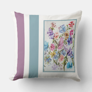 Whimsical Waterverf Bloemen en Vlinders Buitenkussen