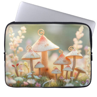 Whimsical Waterverf Mushroom Village | Gezellige l Laptop Sleeve