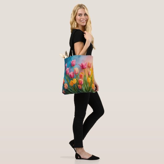 Whimsical waterverf tulpen Tas (Op model)