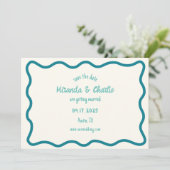 Whimsical Wavy Border Handgeschreven Retro Blauw Save The Date (Staand voorkant)
