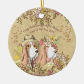 Whimsical Wedding Gift Basset Hound bruid bruidego Keramisch Ornament (Voorkant)