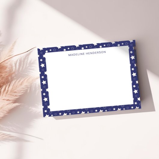 Whimsical White Stars Donkerblauw Monogram Notitiekaartje