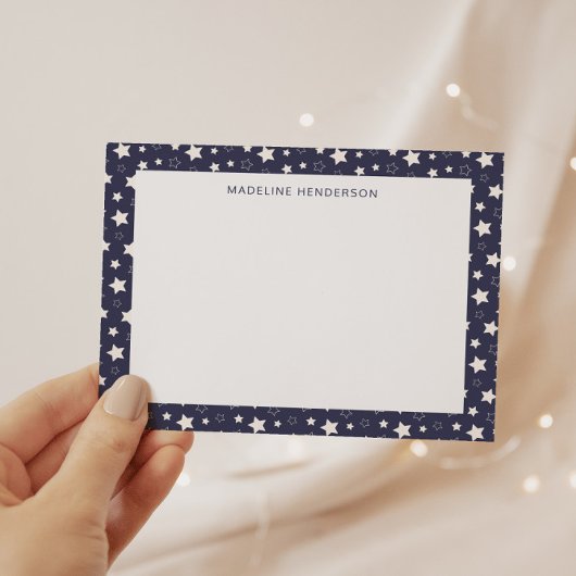 Whimsical White Stars Dusty Blue Monogram Notitiekaartje