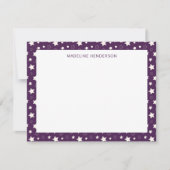 Whimsical White Stars Plum Paarse Monogram Notitiekaartje (Voorkant)