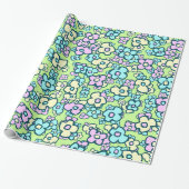 Whimsical Wildbloemen Cheerful Floral Spring Green Cadeaupapier (Uitgerold)